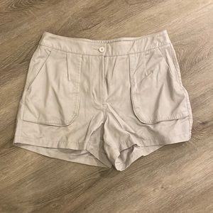 Lululemon pleated short sz 6 EUC